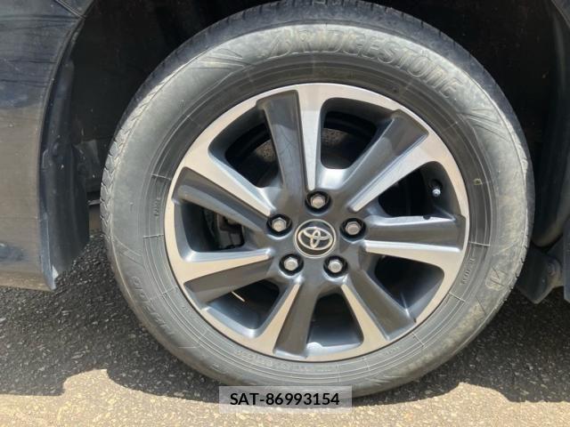 Toyota VOXY HYBRID 2016-12 8076120-7
