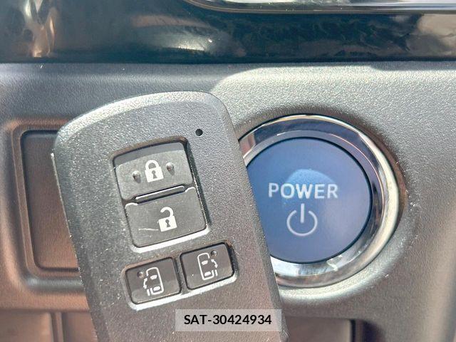 Toyota VOXY HYBRID 2019-11 8076112-10