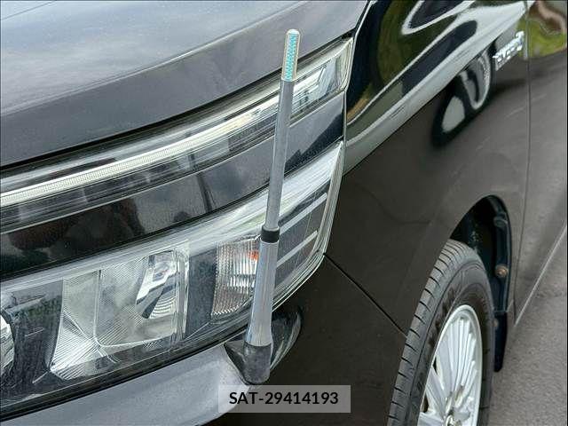 Toyota VOXY HYBRID 2015-03 8076118-21