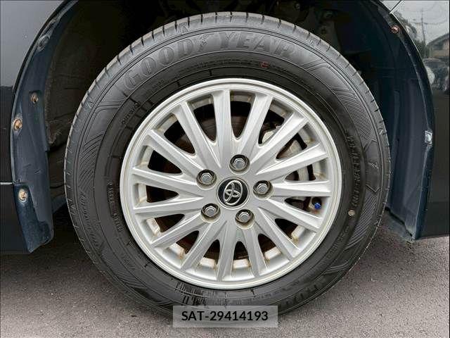 Toyota VOXY HYBRID 2015-03 8076118-27