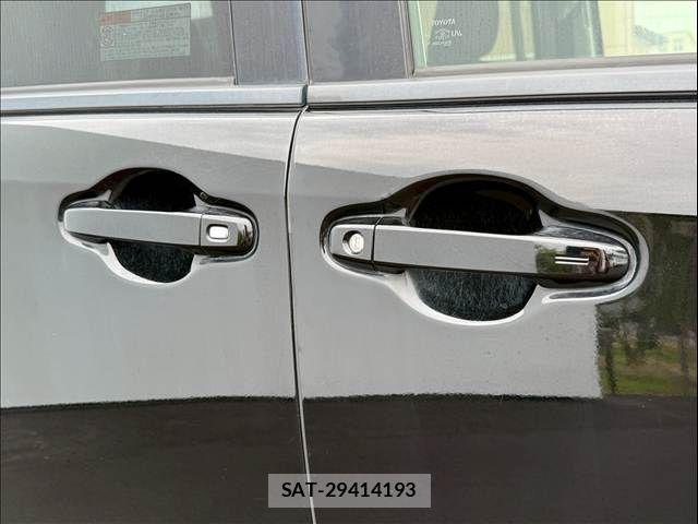 Toyota VOXY HYBRID 2015-03 8076118-29