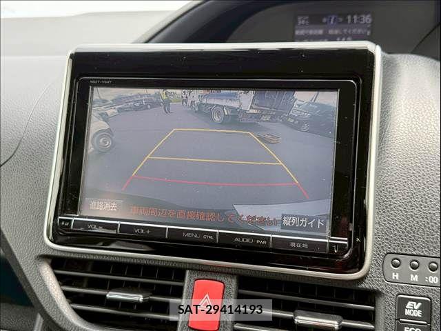 Toyota VOXY HYBRID 2015-03 8076118-5