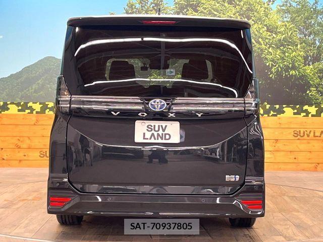 Toyota VOXY HYBRID 2025-05 8076104-14