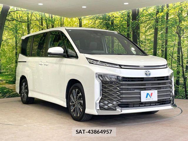 Toyota VOXY HYBRID 2022-04 8076106-15