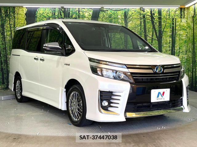Toyota VOXY HYBRID 2017-01 8076114-16