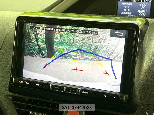 Toyota VOXY HYBRID 2017-01 8076114-3
