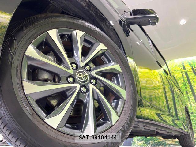 Toyota VOXY HYBRID 2023-06 8076113-13