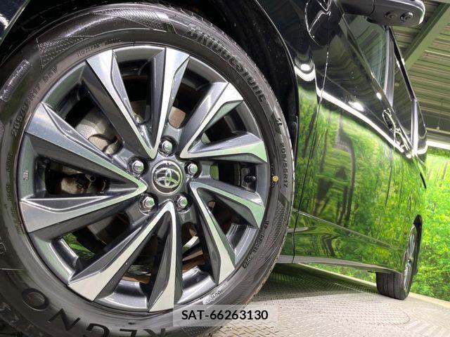 Toyota VOXY HYBRID 2023-02 8076110-13