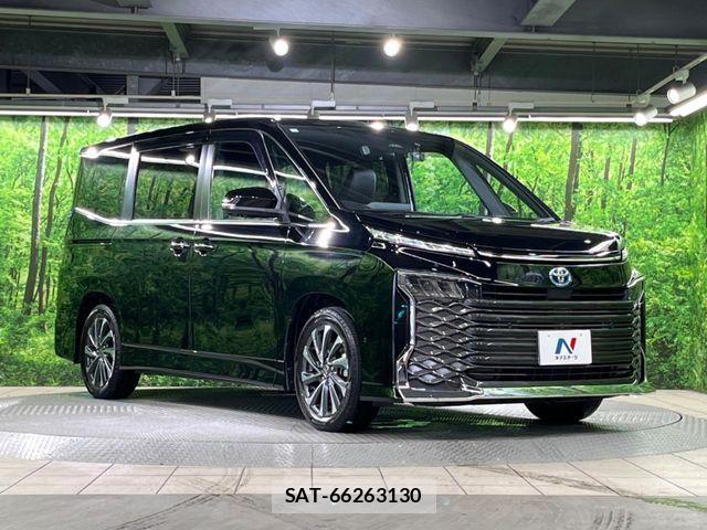 Toyota VOXY HYBRID 2023-02 8076110-16