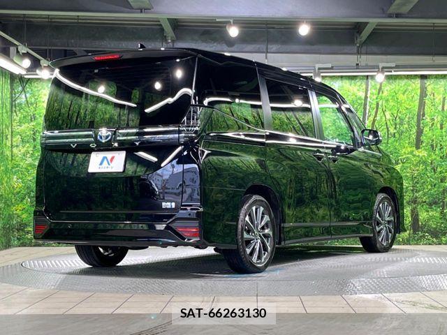 Toyota VOXY HYBRID 2023-02 8076110-17