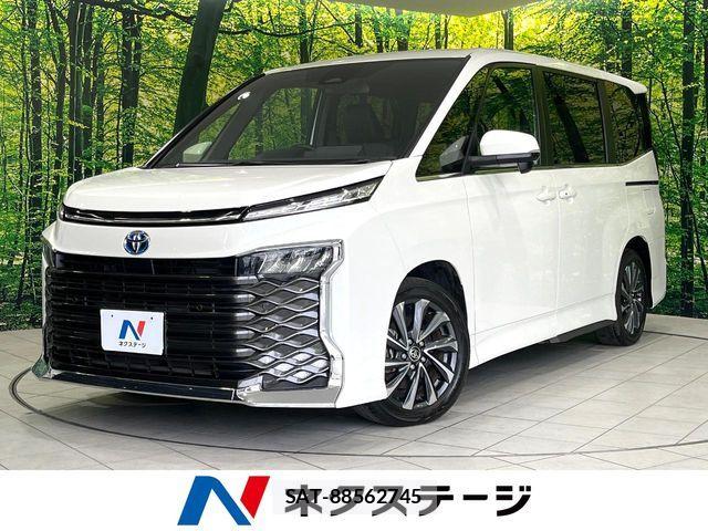 Toyota VOXY HYBRID 2023-02 8076108-0
