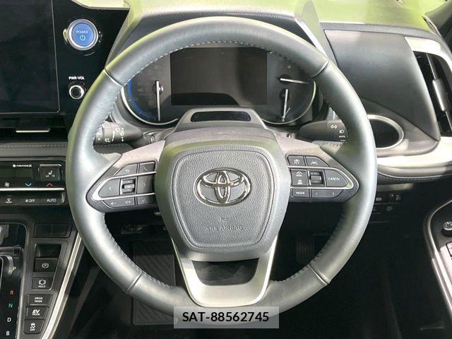 Toyota VOXY HYBRID 2023-02 8076108-11
