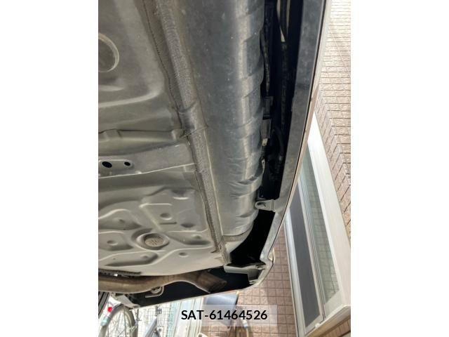 Toyota VOXY HYBRID 2019-09 8102673-9