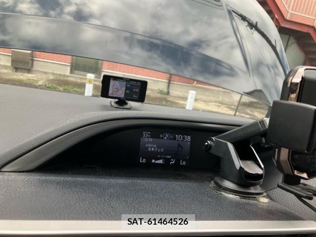Toyota VOXY HYBRID 2019-09 8102673-23