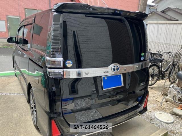 Toyota VOXY HYBRID 2019-09 8102673-3