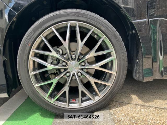 Toyota VOXY HYBRID 2019-09 8102673-5