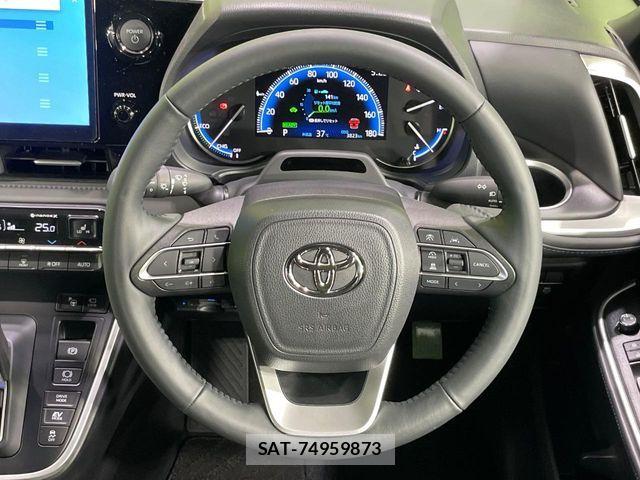 Toyota VOXY HYBRID 2026-02 8102643-11