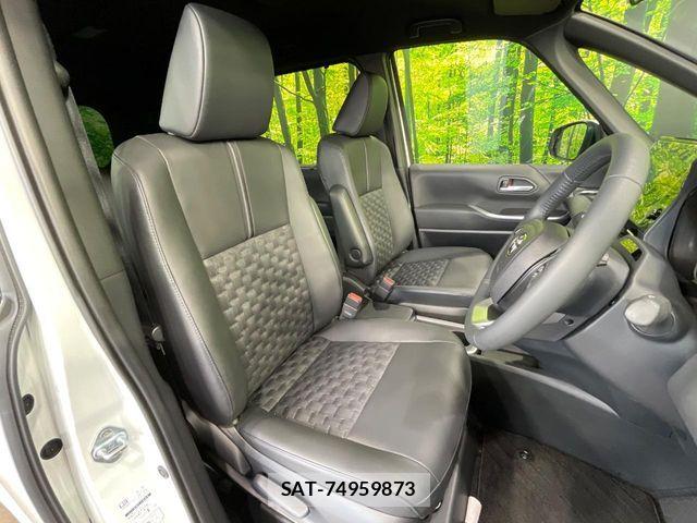 Toyota VOXY HYBRID 2026-02 8102643-7