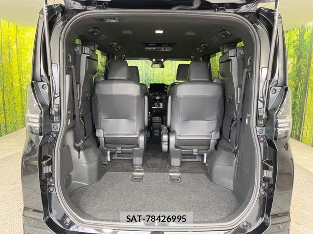 Toyota VOXY HYBRID 2024-03 8102648-10