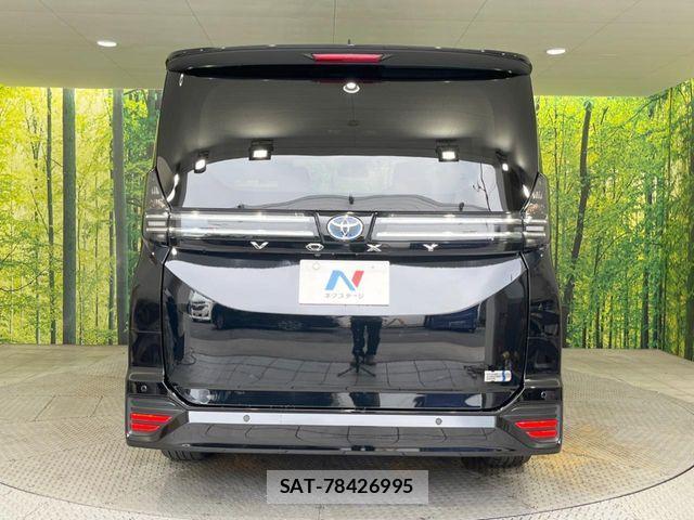 Toyota VOXY HYBRID 2024-03 8102648-15