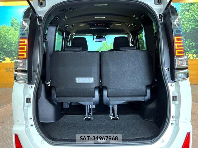 Toyota VOXY HYBRID 2019-12 8102671-10
