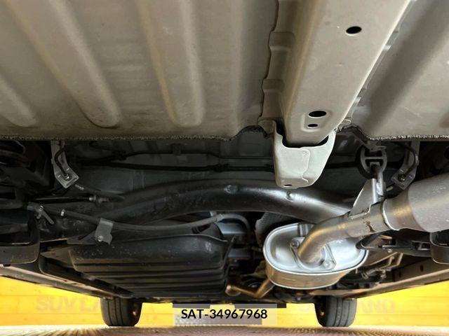Toyota VOXY HYBRID 2019-12 8102671-19
