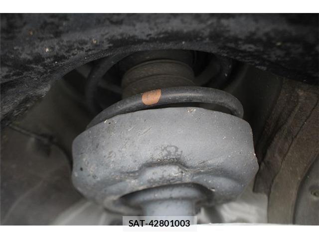 Toyota VOXY HYBRID 2023-07 8102661-23
