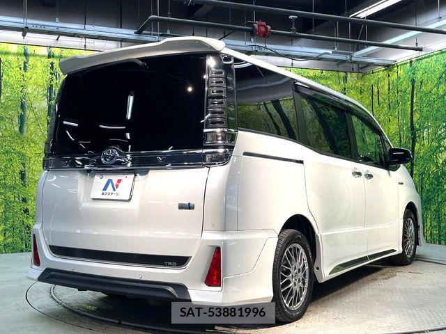 Toyota VOXY HYBRID 2019-11 8102670-17