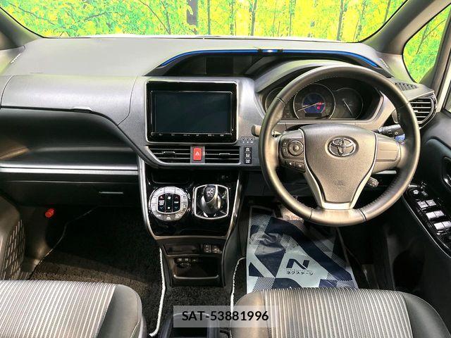 Toyota VOXY HYBRID 2019-11 8102670-1