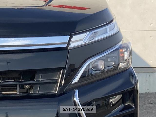 Toyota VOXY HYBRID 2019-11 8102672-10