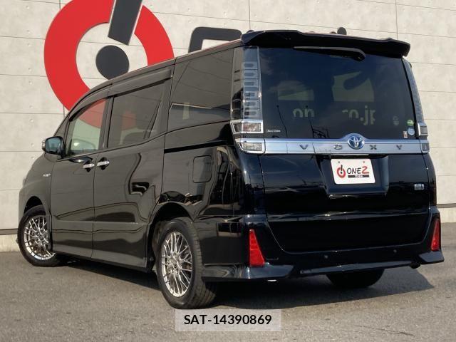 Toyota VOXY HYBRID 2019-11 8102672-15