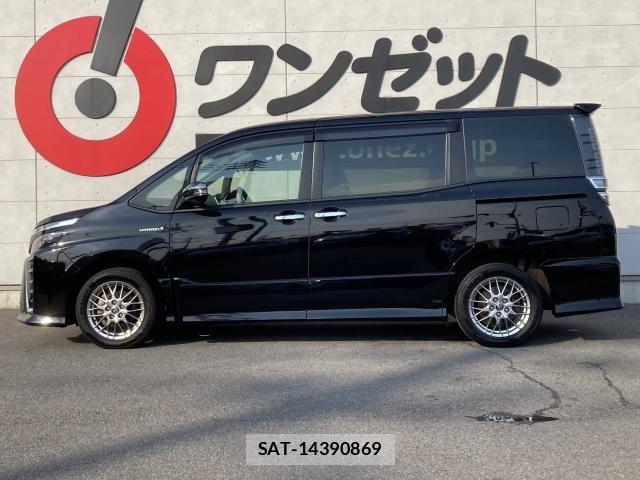 Toyota VOXY HYBRID 2019-11 8102672-19
