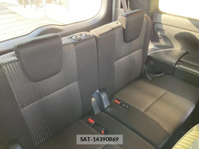 Toyota VOXY HYBRID 2019-11 8102672-24