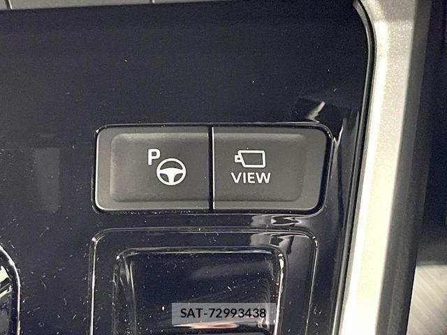 Toyota VOXY HYBRID 2026-06 8102639-5