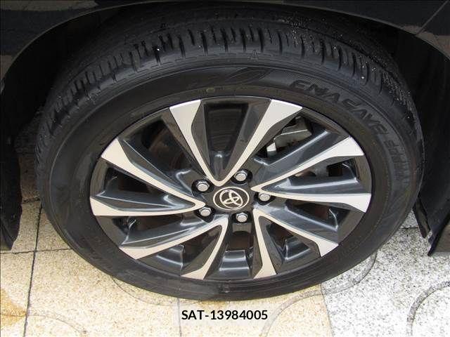 Toyota VOXY HYBRID 2023-05 8102645-9