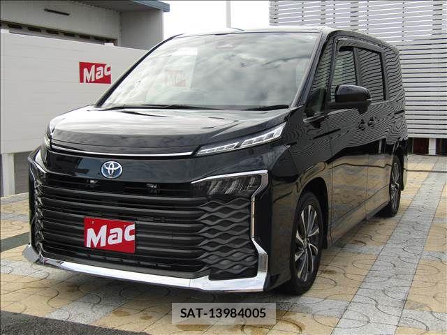 Toyota VOXY HYBRID 2023-05 8102645-2
