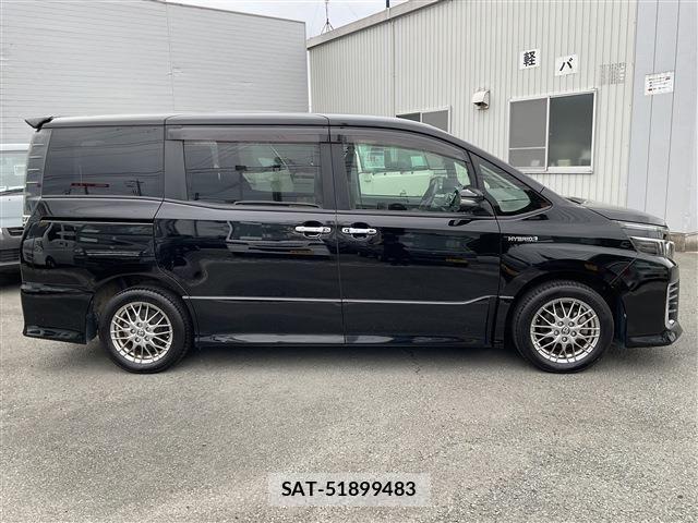Toyota VOXY HYBRID 2016-05 8102680-25