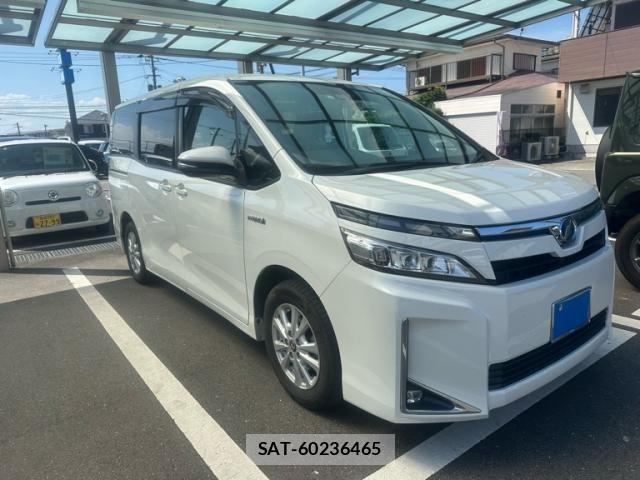 Toyota VOXY HYBRID 2017-10 8102682-2