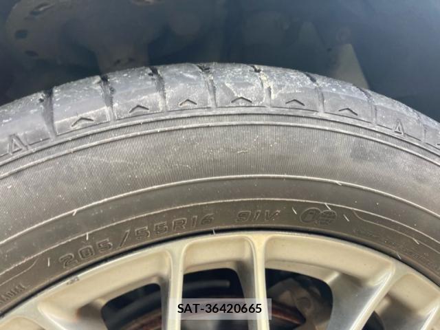 Toyota VOXY HYBRID 2017-09 8102681-8