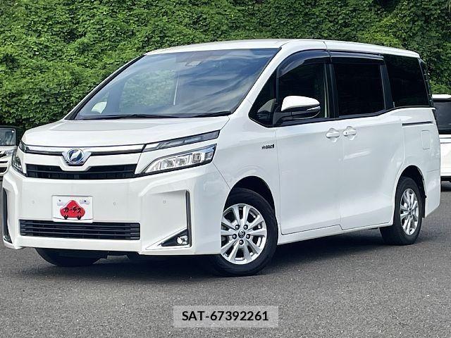 Toyota VOXY HYBRID 2019-02 8102674-0