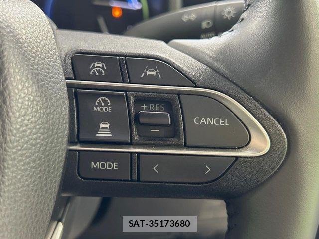 Toyota VOXY HYBRID 2023-10 8102646-4