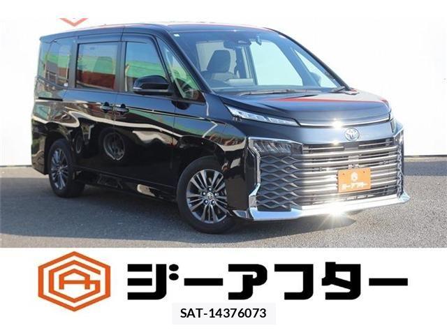Toyota VOXY HYBRID 2023-11 8102662-0