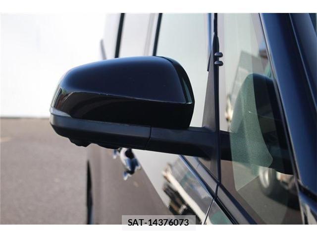Toyota VOXY HYBRID 2023-11 8102662-20