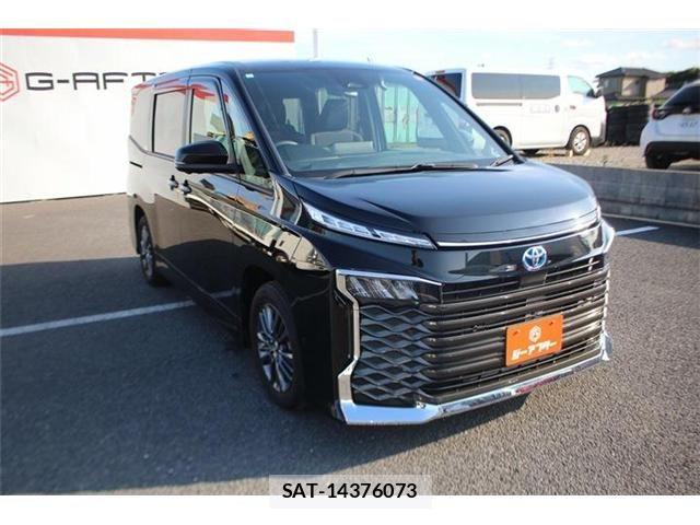 Toyota VOXY HYBRID 2023-11 8102662-7