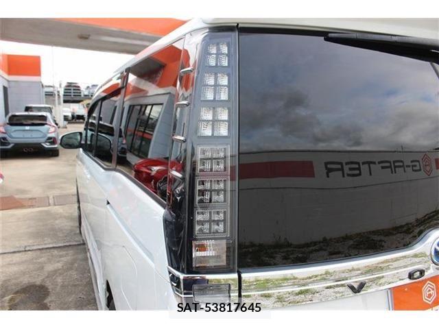 Toyota VOXY HYBRID 2015-02 8102679-21