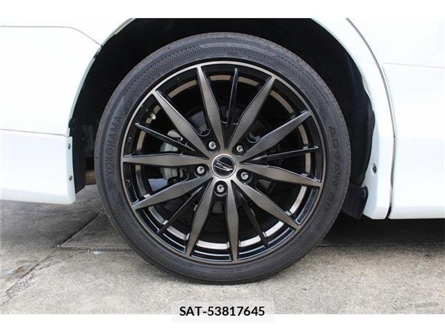 Toyota VOXY HYBRID 2015-02 8102679-23