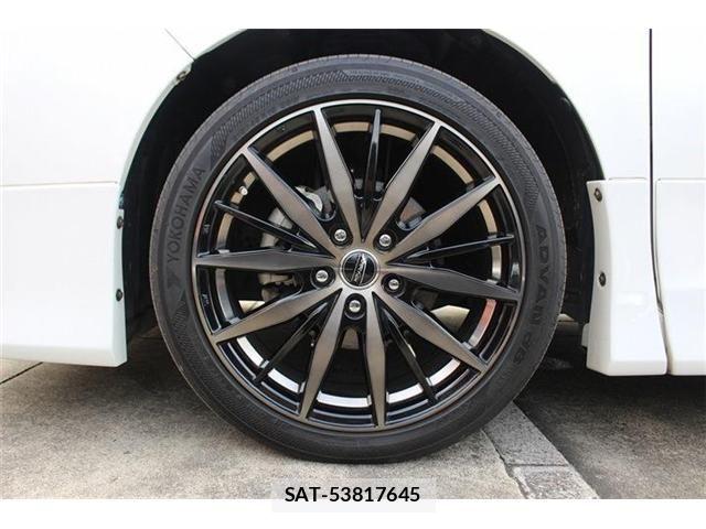 Toyota VOXY HYBRID 2015-02 8102679-25