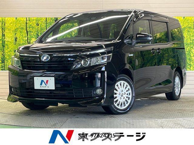 Toyota VOXY HYBRID 2016-03 8102677-0