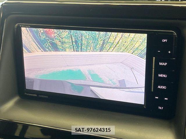 Toyota VOXY HYBRID 2016-03 8102677-3