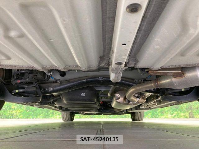 Toyota VOXY HYBRID 2023-08 8102649-18